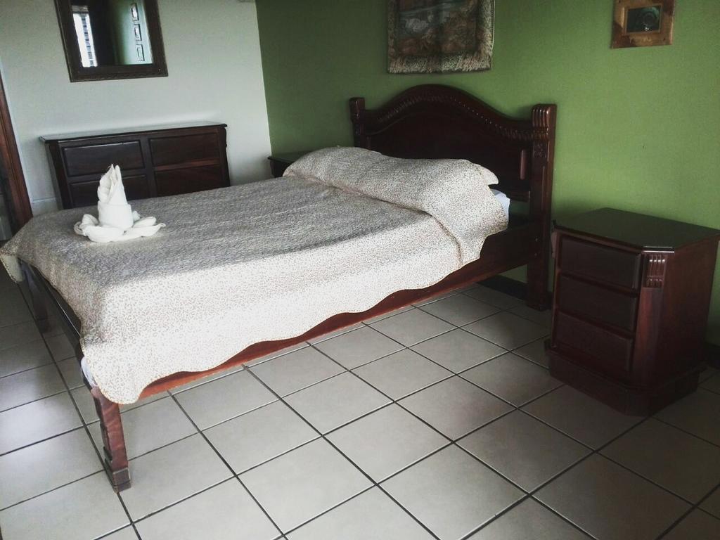 Monte Campana Heredia Hotel Birrí