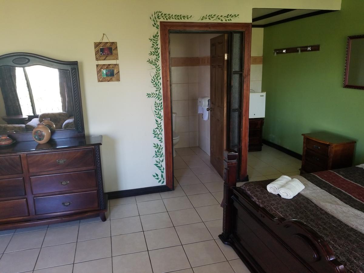 Monte Campana Heredia 3* Birrí